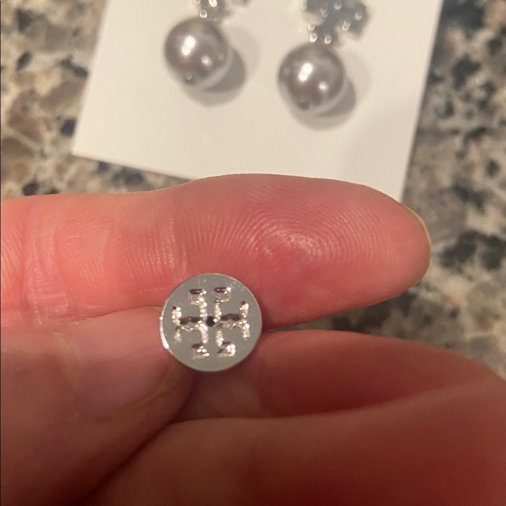 Tory Burch New Silver Pearl Earrings - Picture 5 of 7